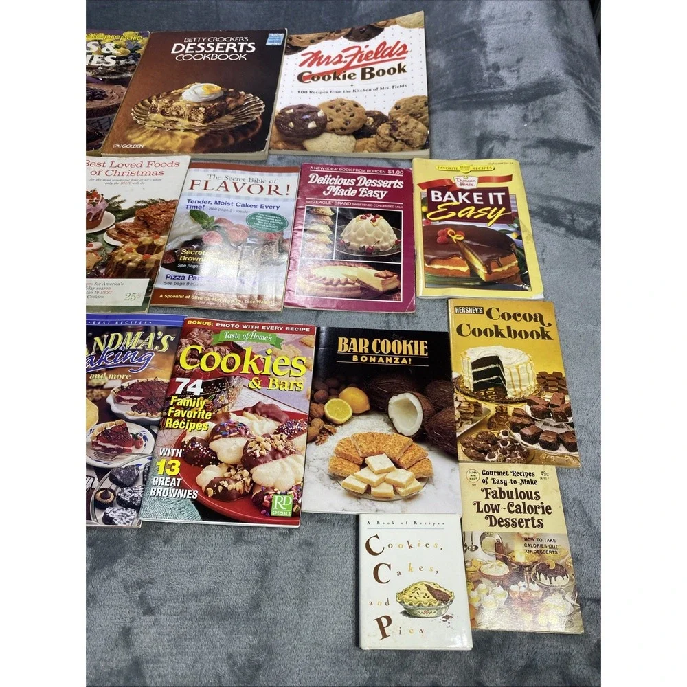 Vintage Dessert Recipe Books Cook Bake Lot of 19 Hershey Pillsbury Tast of Homes